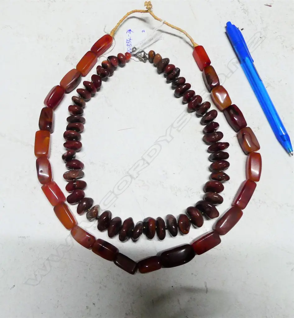 2 STRINGS OF CARNELIAN BEADS FROM MADAGASCAR  Image 1++