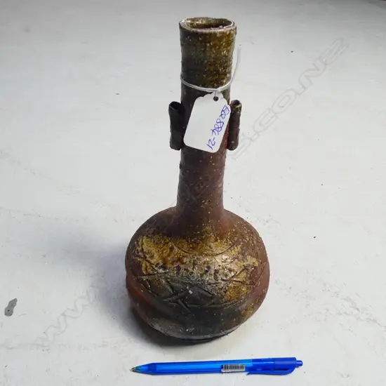EARLY 1900S BOTTLE VASE SHIGARAKI ANAGAMA