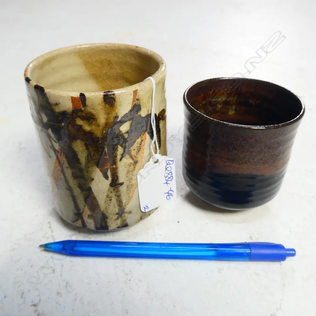 2 STUDIO POTTERY JAPANESE TEA CUPS UNOMI Image 1++