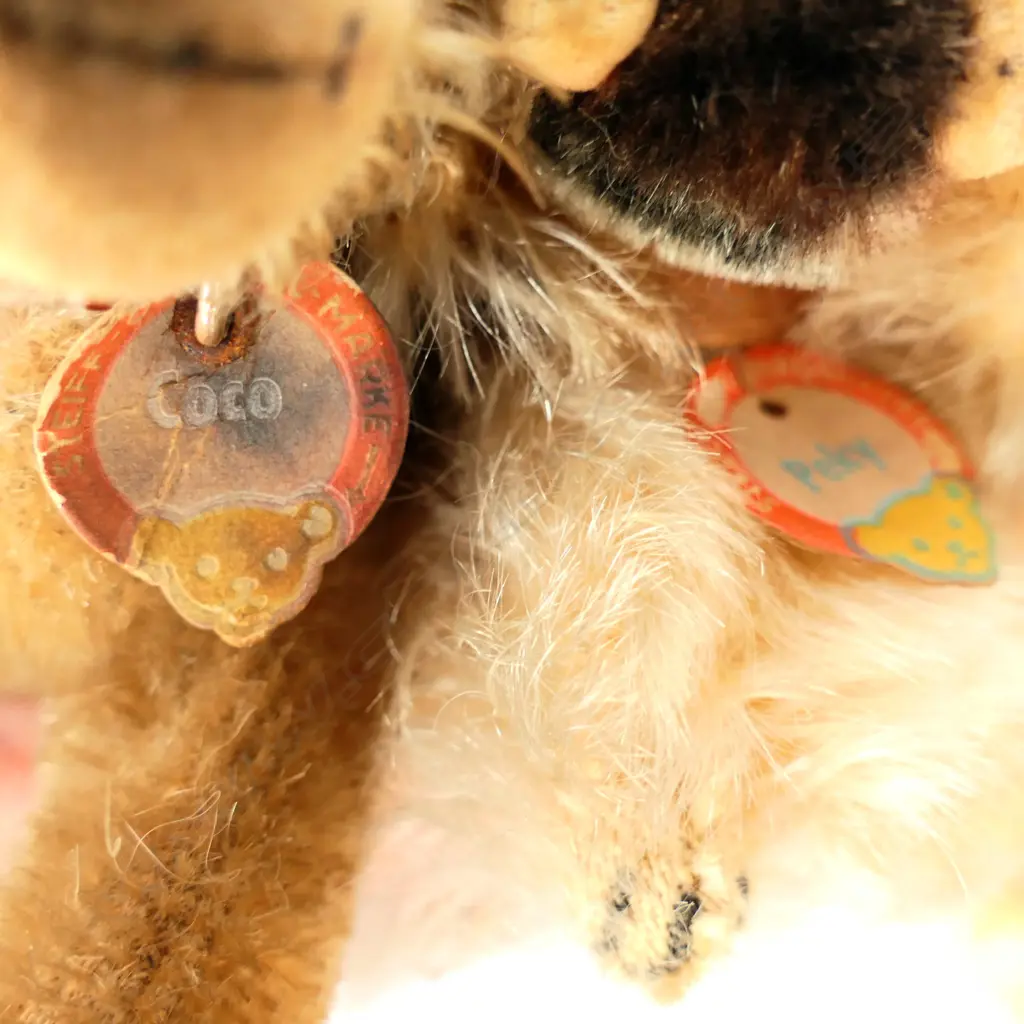 3 VINTAGE STEIFF ANIMALS; COCO BABOON (H.110MM)  PEKY DOG (L.100MM) & LION (H.110MM) Image 1++
