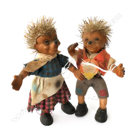 PR RARE VINTAGE STEIFF 'MECKI' HEDGEHOG FAMILY DOLLS - H. 95MM
