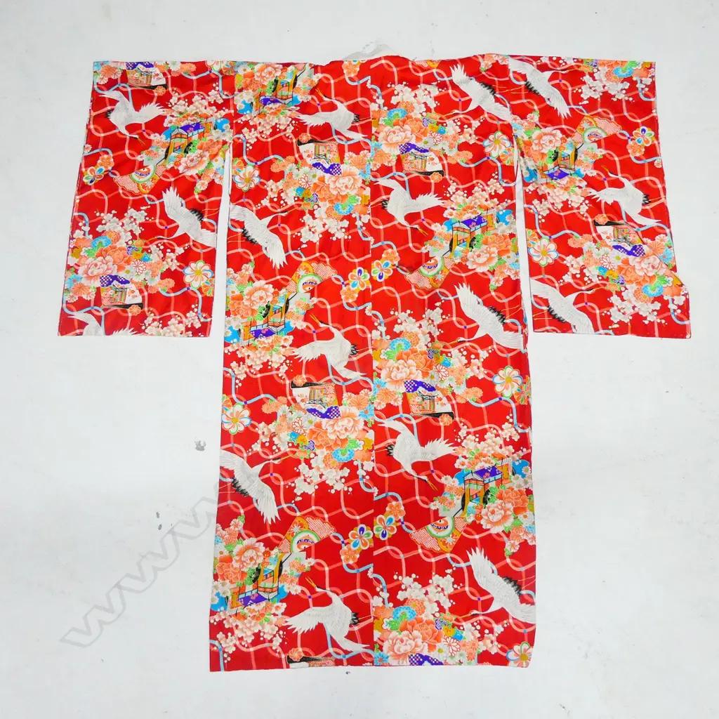 JAPANESE VINTAGE RED KIMONO  Image 1++