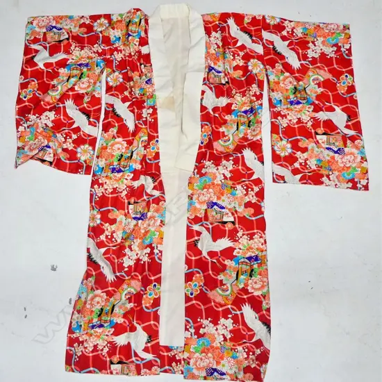 JAPANESE VINTAGE RED KIMONO 