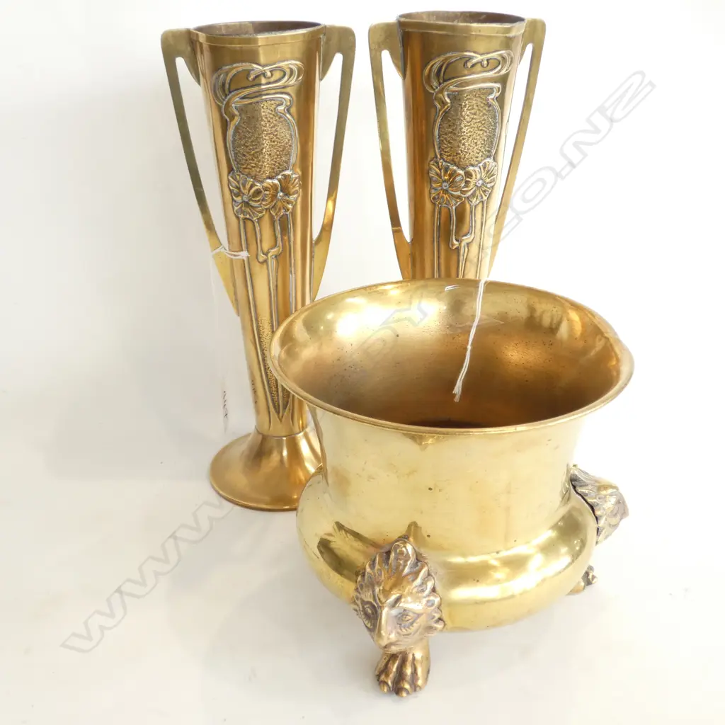 3 BRASS PCES; PR VASES + FOOTED VASE Image 1++