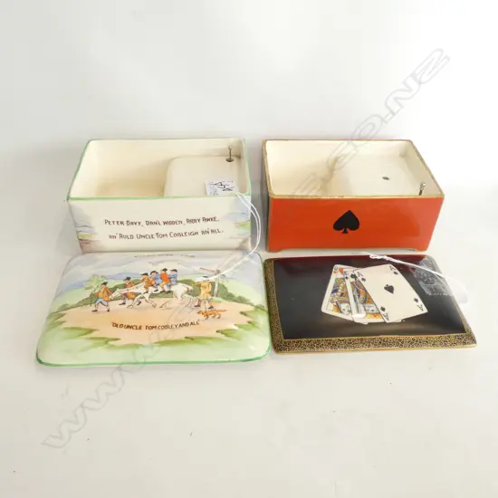 2 CROWN DEVON MUSICAL BOXES 'WIDDICOMBE FAIR' & CARDS AF L. 145MM