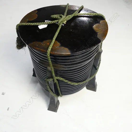 19TH CENTURY LACQUERED RICE STORAGE BOX BLACK