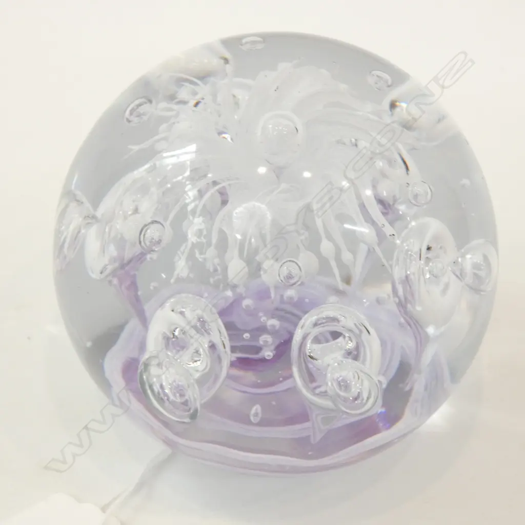 GLASS PAPERWEIGHT Image 1++