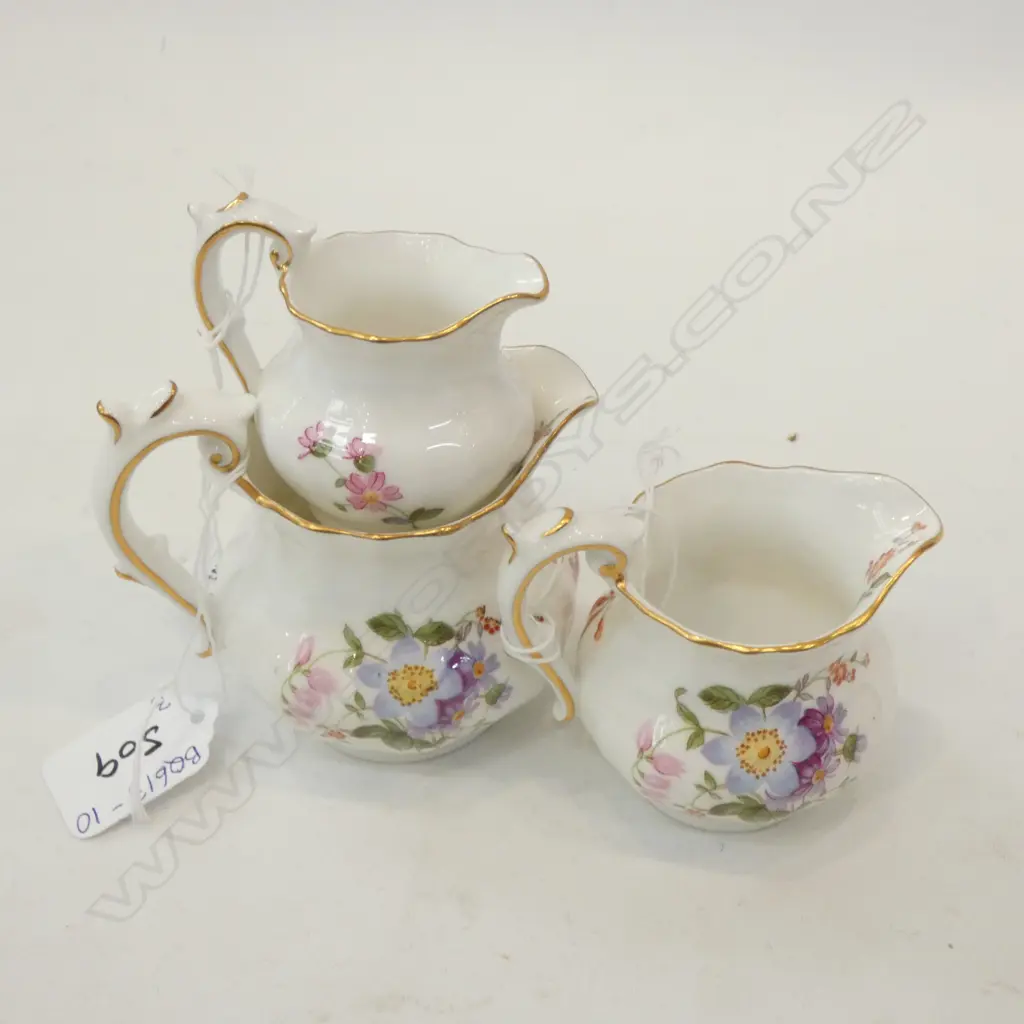 ROYAL CROWN DERBY - DERBY POSIES 3 SM GRADUATED JUGS. LARGEST H. 80MM Image 1++
