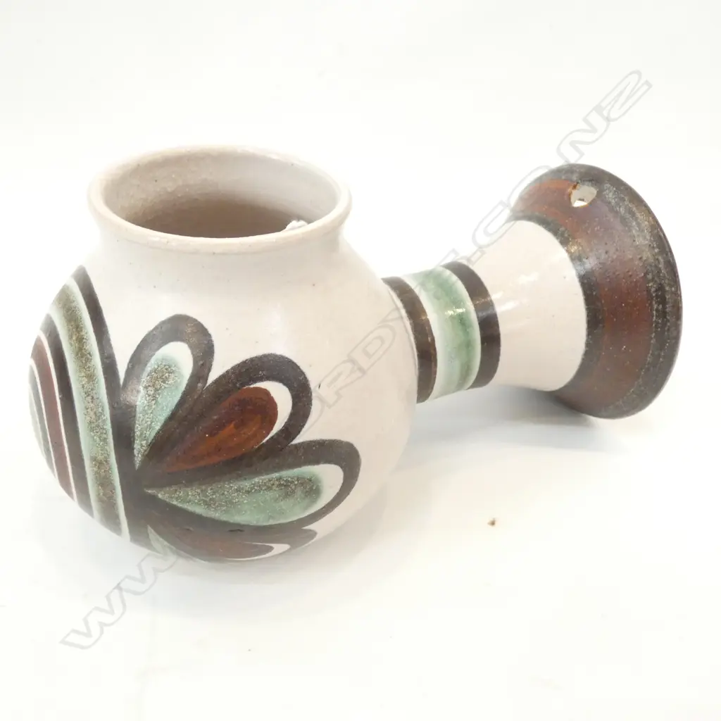 ANNEKE BORREN POTTERY WALL VASE  Image 1++