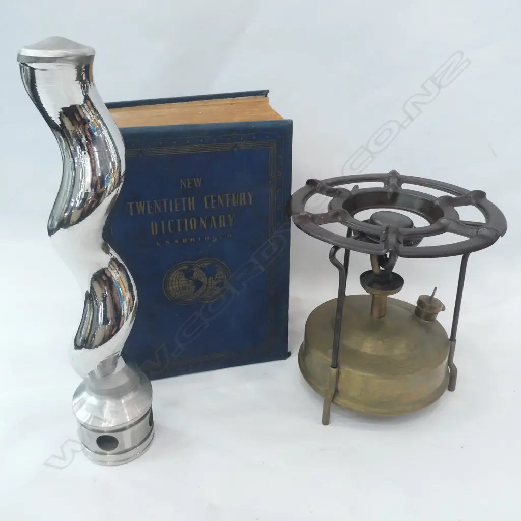 BOX LOT DICTIONARY, COOKER ETC Image 1++