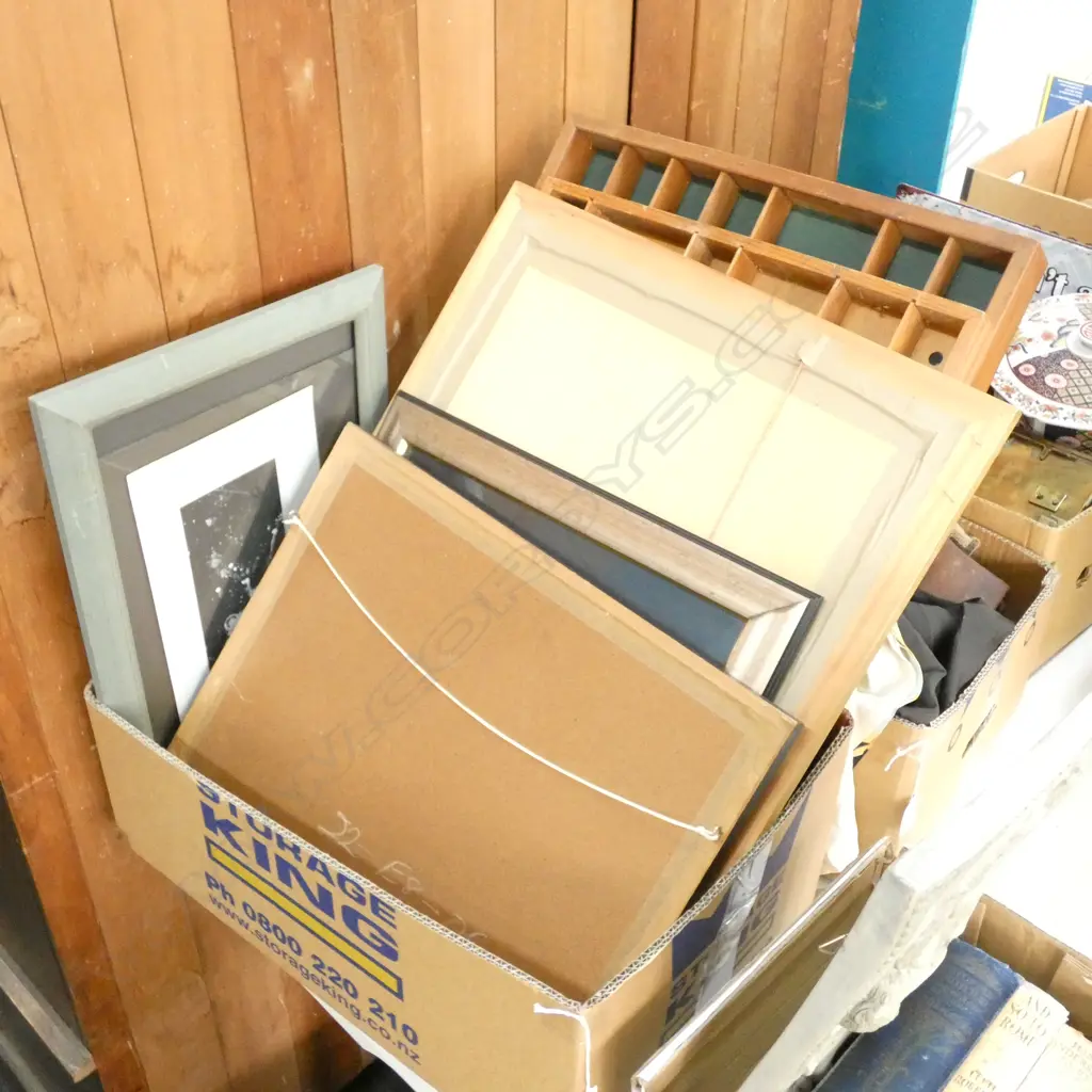 BOX LOT WOODEN TRAYS, ART ETC Image 1++