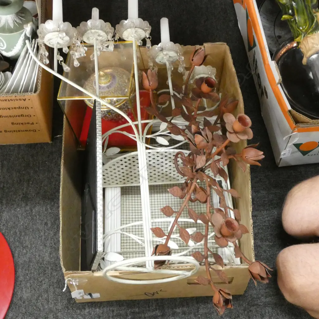 BOX LOT CANDLEHOLDERS ETC Image 1++