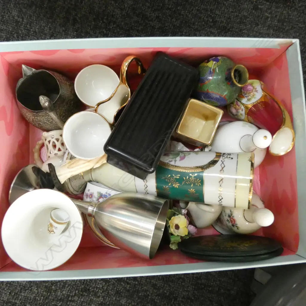 SMALL BOX COLLECTABLES  Image 1++