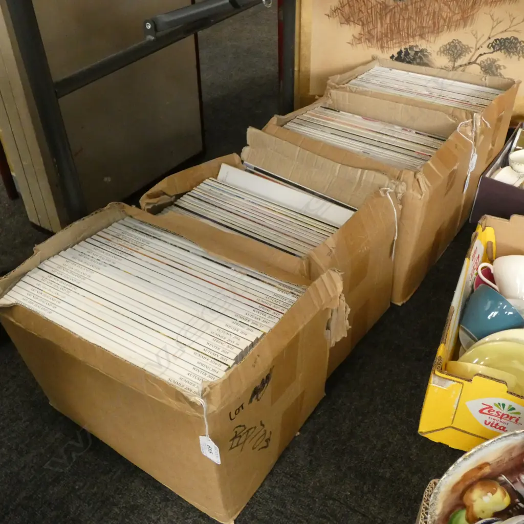 4 BOXES ART NEW ZEALAND MAGAZINES - 30+ PER BOX Image 1++