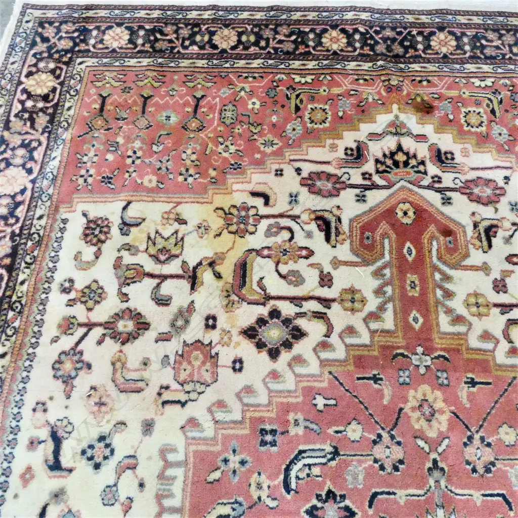 MACHINE KNOTTED PERSIAN STYLE RUG 2.3 x 1.6m some marks Image 1++