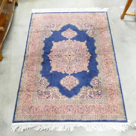 MACHINE KNOTTED PERSIAN STYLE RUG 1630 x 1200mm