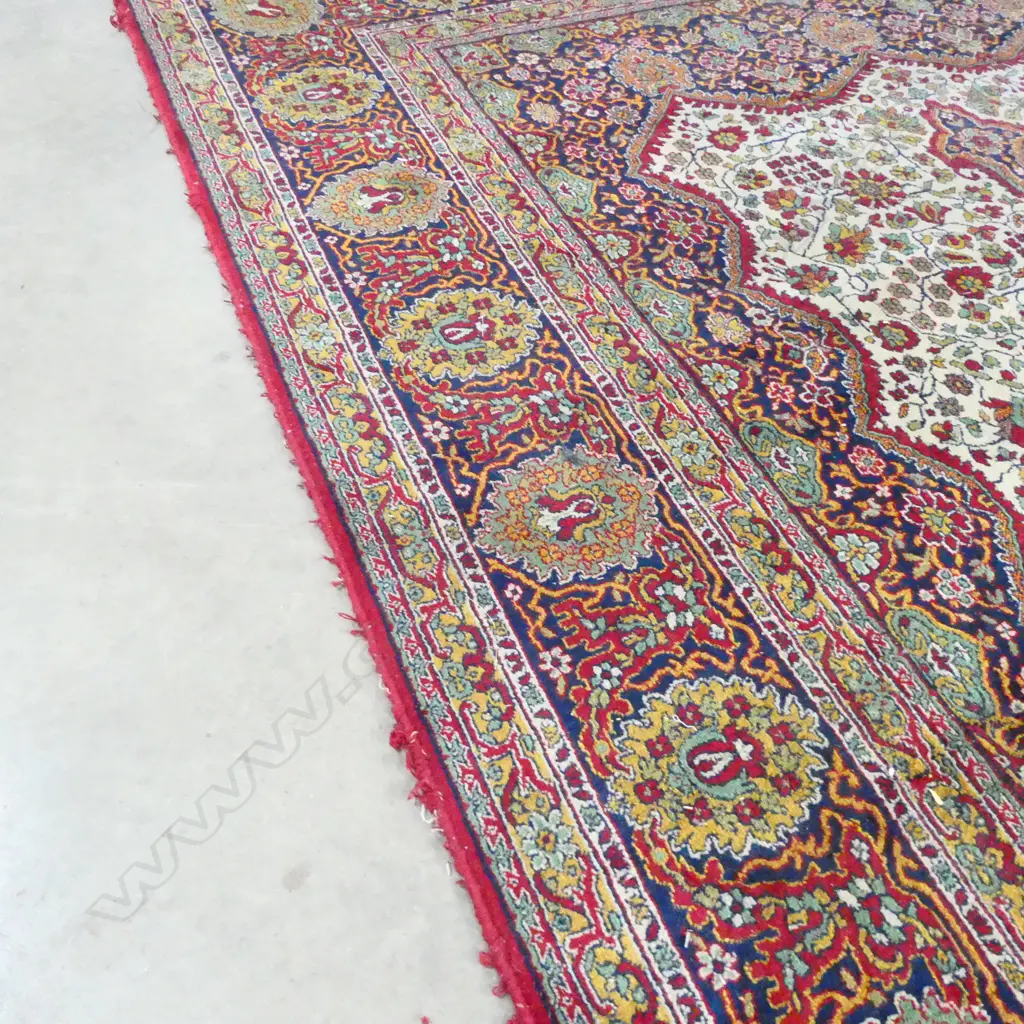 LGE MACHINE MADE PERSIAN STYLE CARPET 3 X 2m Image 1++