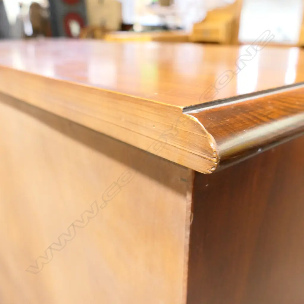 KAURI FIVE DRAWER CHEST 1060 X 460 X 1100mm Image 1++