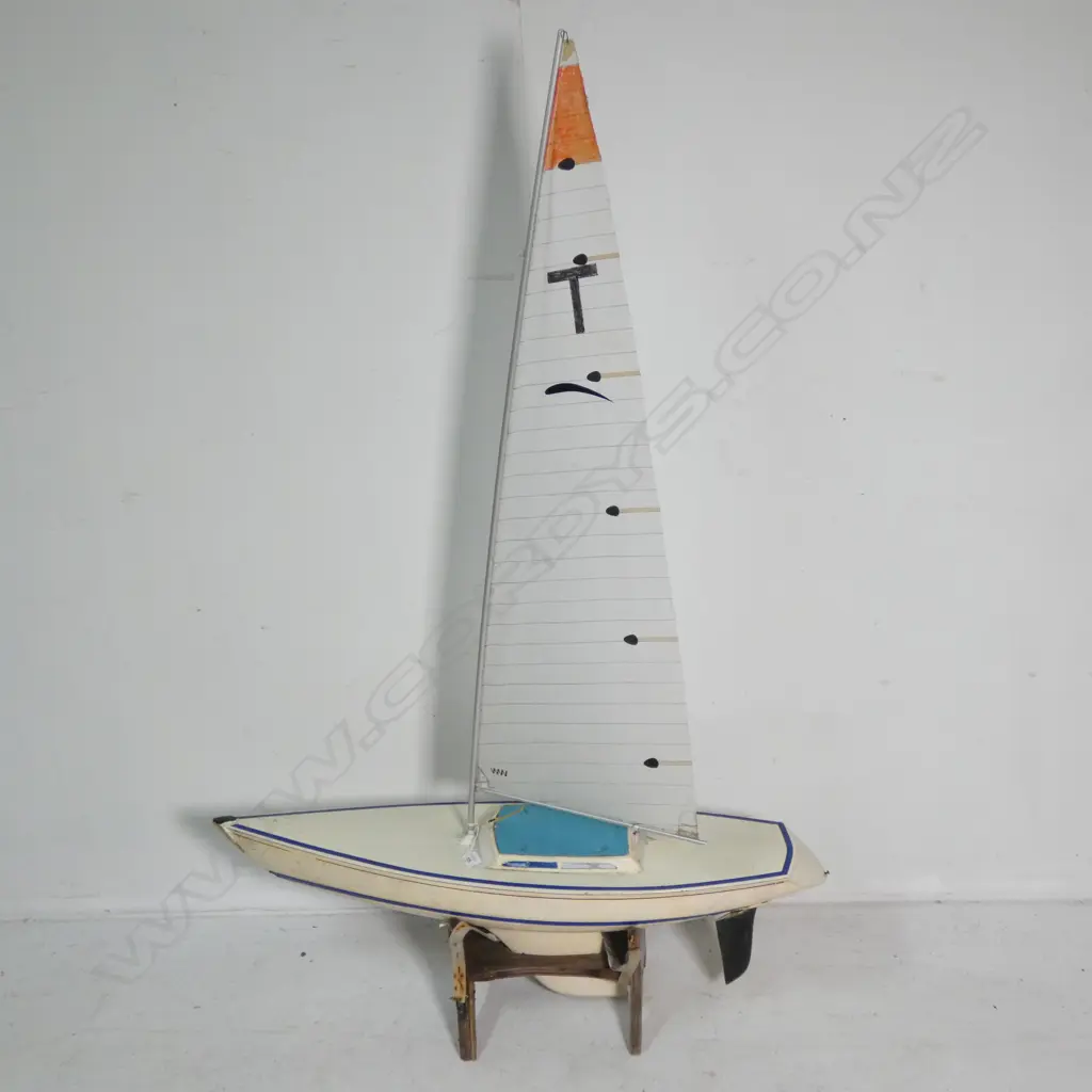 POND YACHT L 870 MM Image 1++