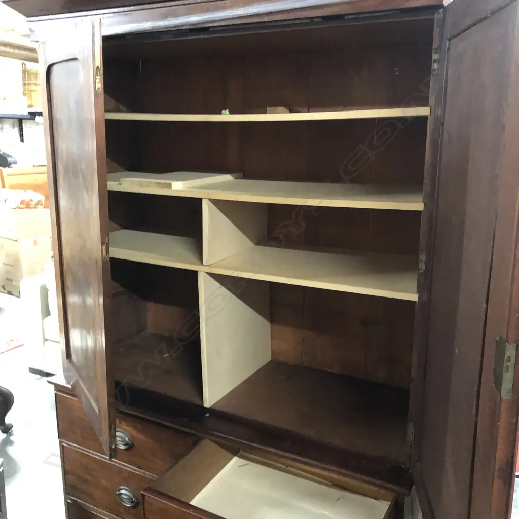 VICTORIAN MAHOGANY LINEN PRESS Image 1++