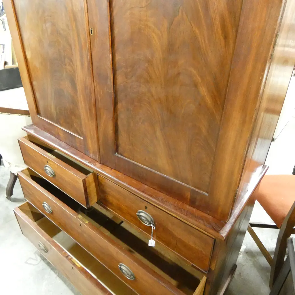 VICTORIAN MAHOGANY LINEN PRESS Image 1++