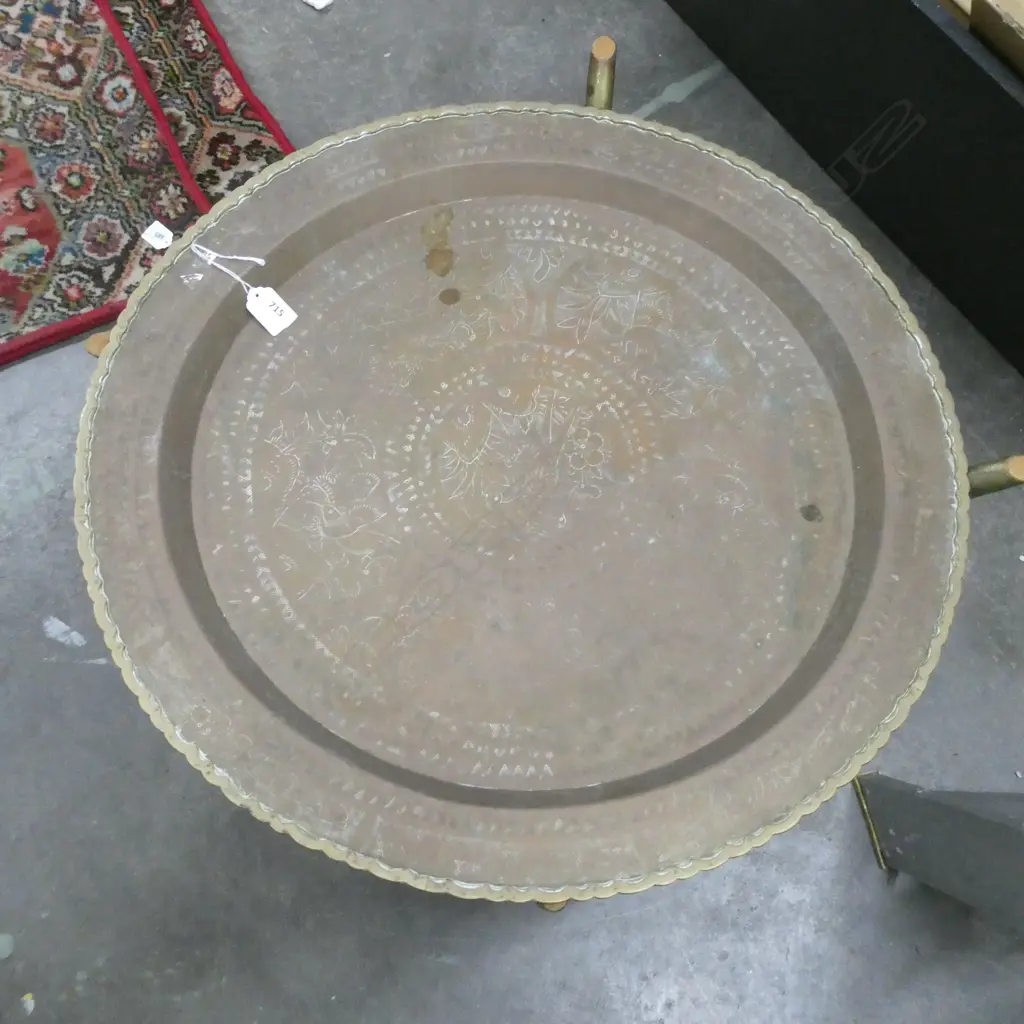CIRCULAR FOLDING ORIENTAL TRAY TABLE 660MM DIA Image 1++