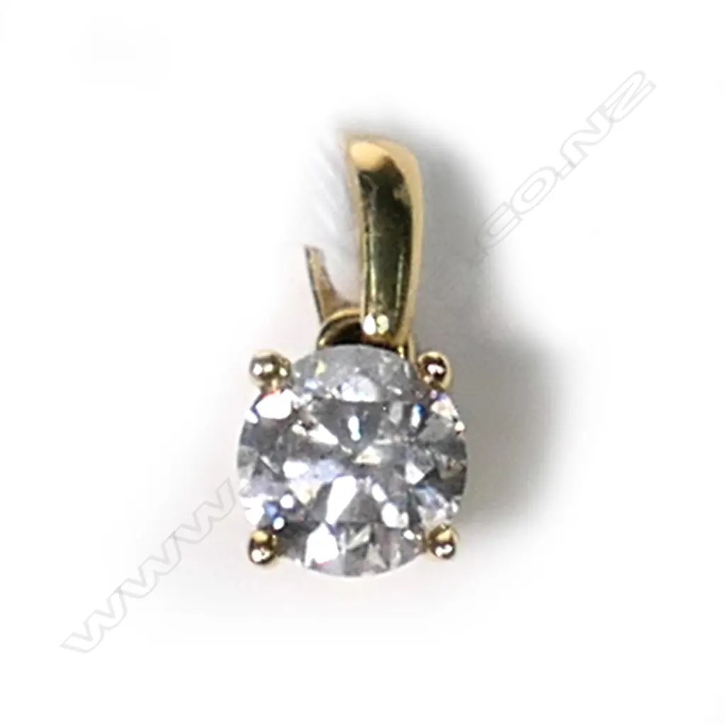 18CT YG DIAMOND PENDANT 1CARAT 1.5G Image 1++