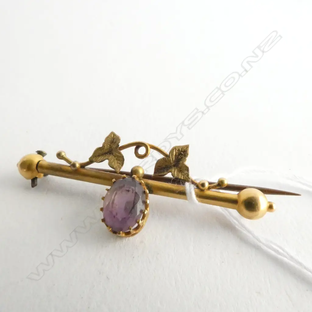 AMETHYST & 9CT GOLD BROOCH BIRMINGHAM 1876 Image 1++