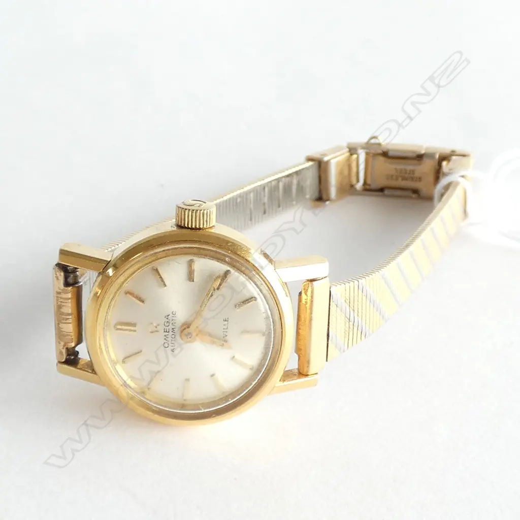 LADIES OMEGA VINTAGE WRIST WATCH G/PLATE WORKING Image 1++
