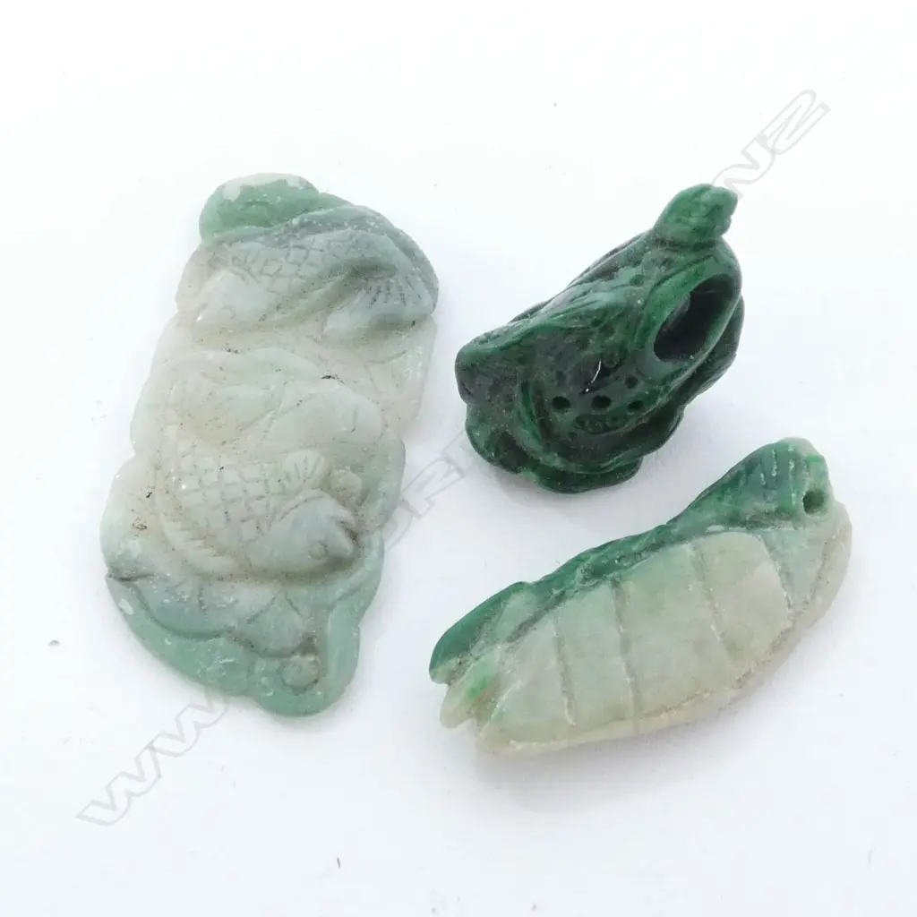 3 ORIENTAL GREEN JADEITE CARVED PENDANTS Image 1++