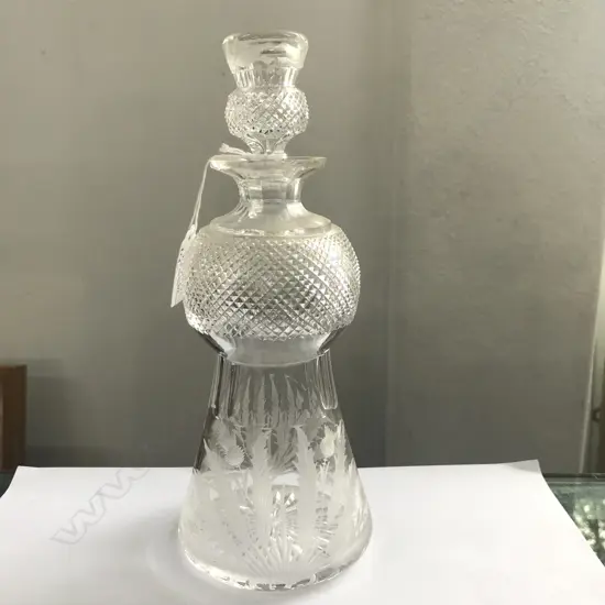 EDINBURGH CUT CRYSTAL THISTLE SHAPED WHISKY DECANTER & 3 MATCHING GLASSES