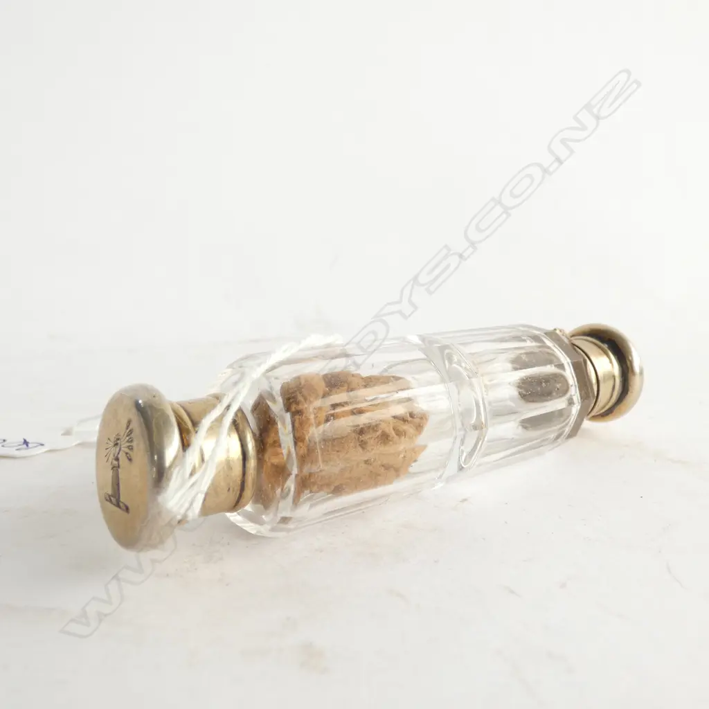 EARLY VICTORIAN SILVER GILT AND GLASS DBLE ENDED SCENT BOTTLE Image 1++