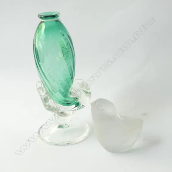 BACCARAT  BIRD a/f + NZ ART GLASS VASE SIGNED L CAMPBELL Image 1++