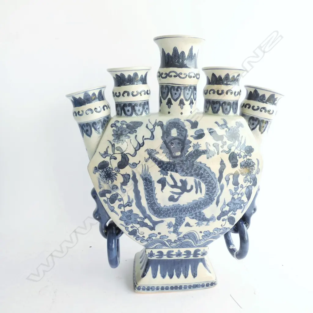 CHINESE B/W 5 FLUE VASE H. 310MM Image 1++