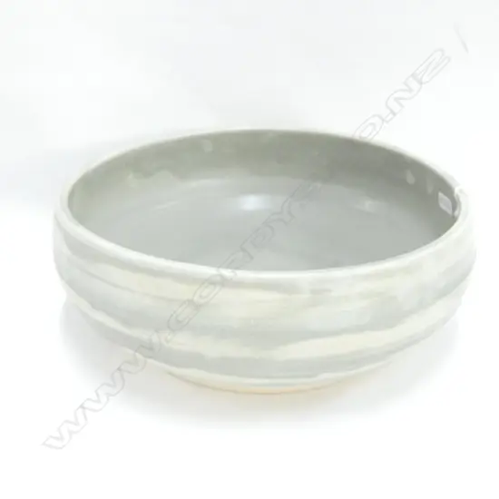 JAPANESE STUDIO POTTERY LARGE BOWL CELADON GLAZE - DIA 270MM