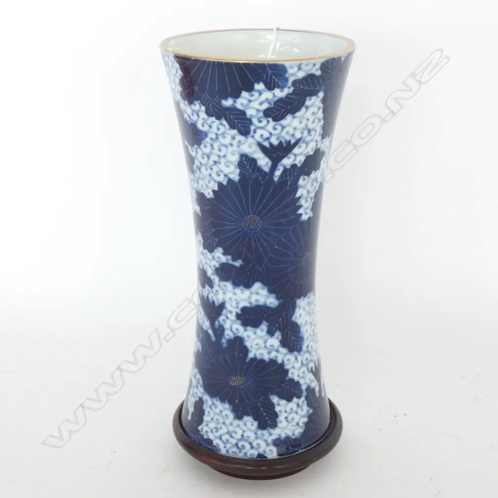 KANGXI STYLE BLUE VASE H. 235MM Image 1++