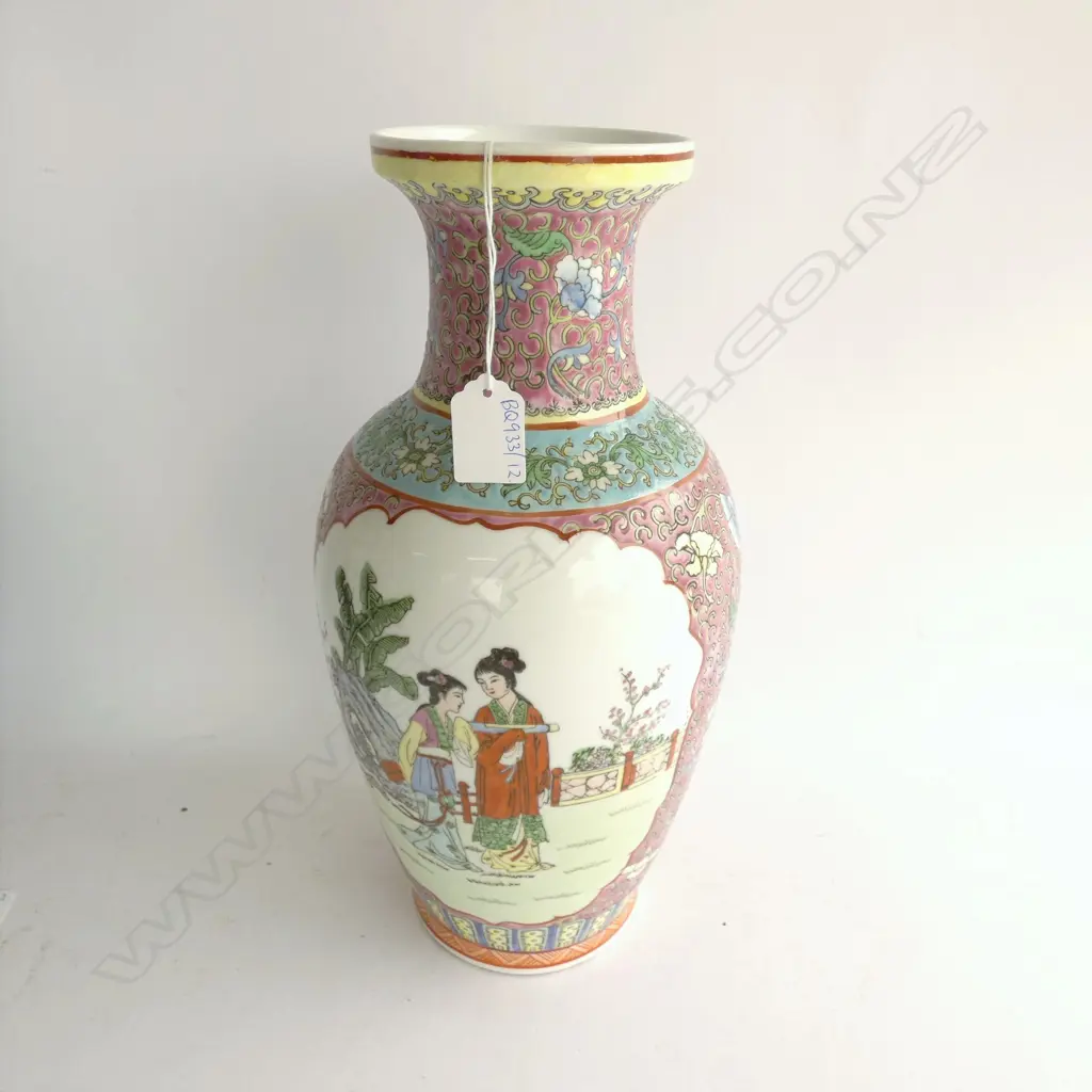 CHINESE FAMILLE ROSE VASE H. 360MM Image 1++