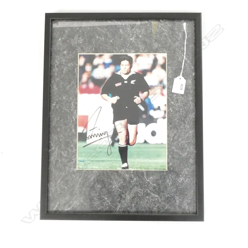 SIGNED ZINZAN BROOKE PHOTOGRAPH WITH AUTH. CERT. H.425mm X 330mm Image 1++