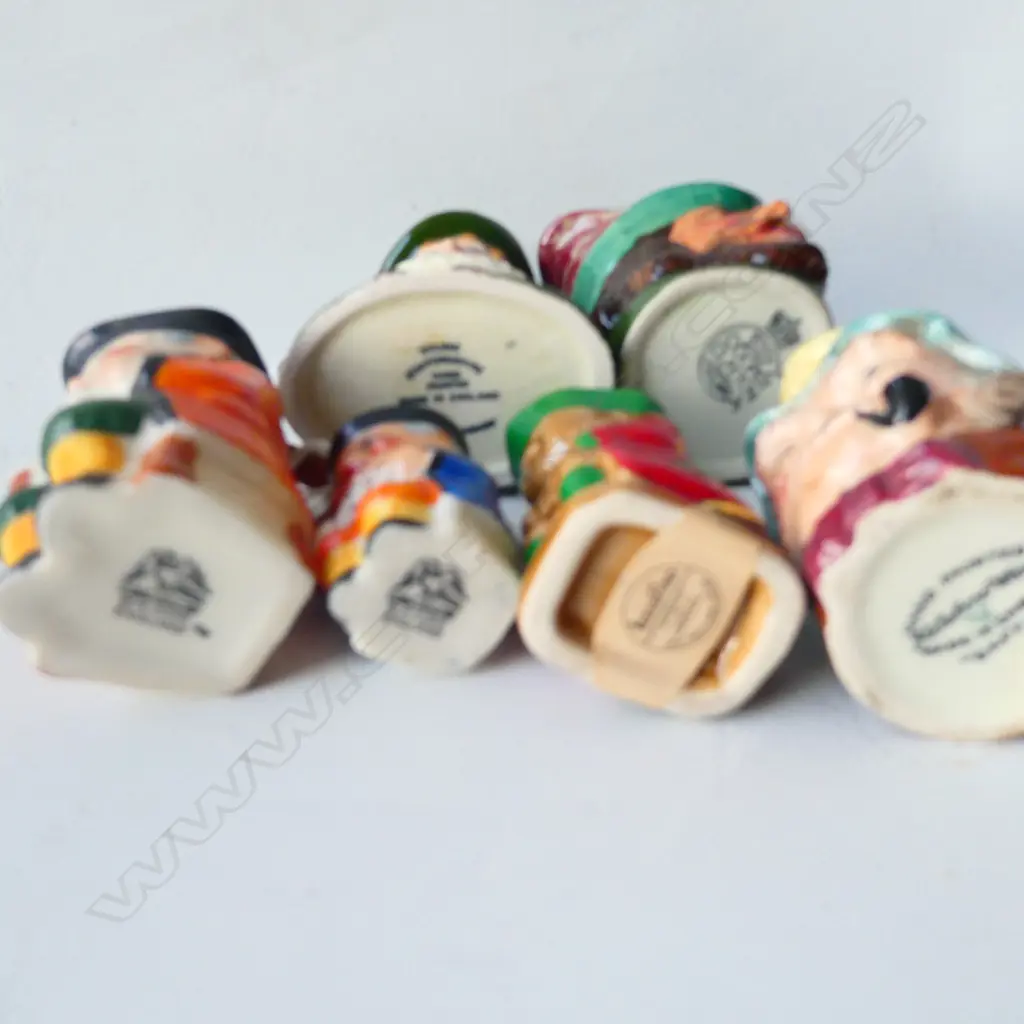 6 CHARACTER JUGS GOSS SYLVAC ETC Image 1++