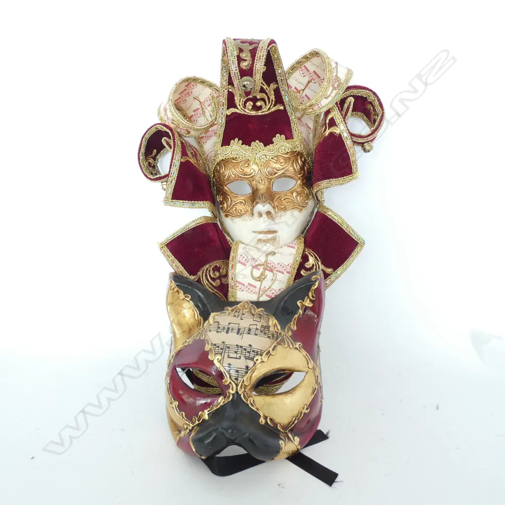 2 VENETIAN MASKS CAT & JESTER H. 380MM Image 1++