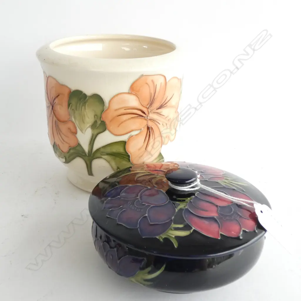 MOORCROFT 'CORAL HIBISCUS' TABLE JARDINIER & 'ANENOME' PATTERN LIDDED TRINKET DISH Image 1++