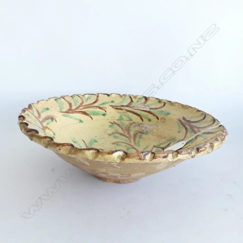 PORTUGUESE TIN GLAZE POTTERY BOWL Dia.290mm (SOME GLAZE FLAKING) Image 1++