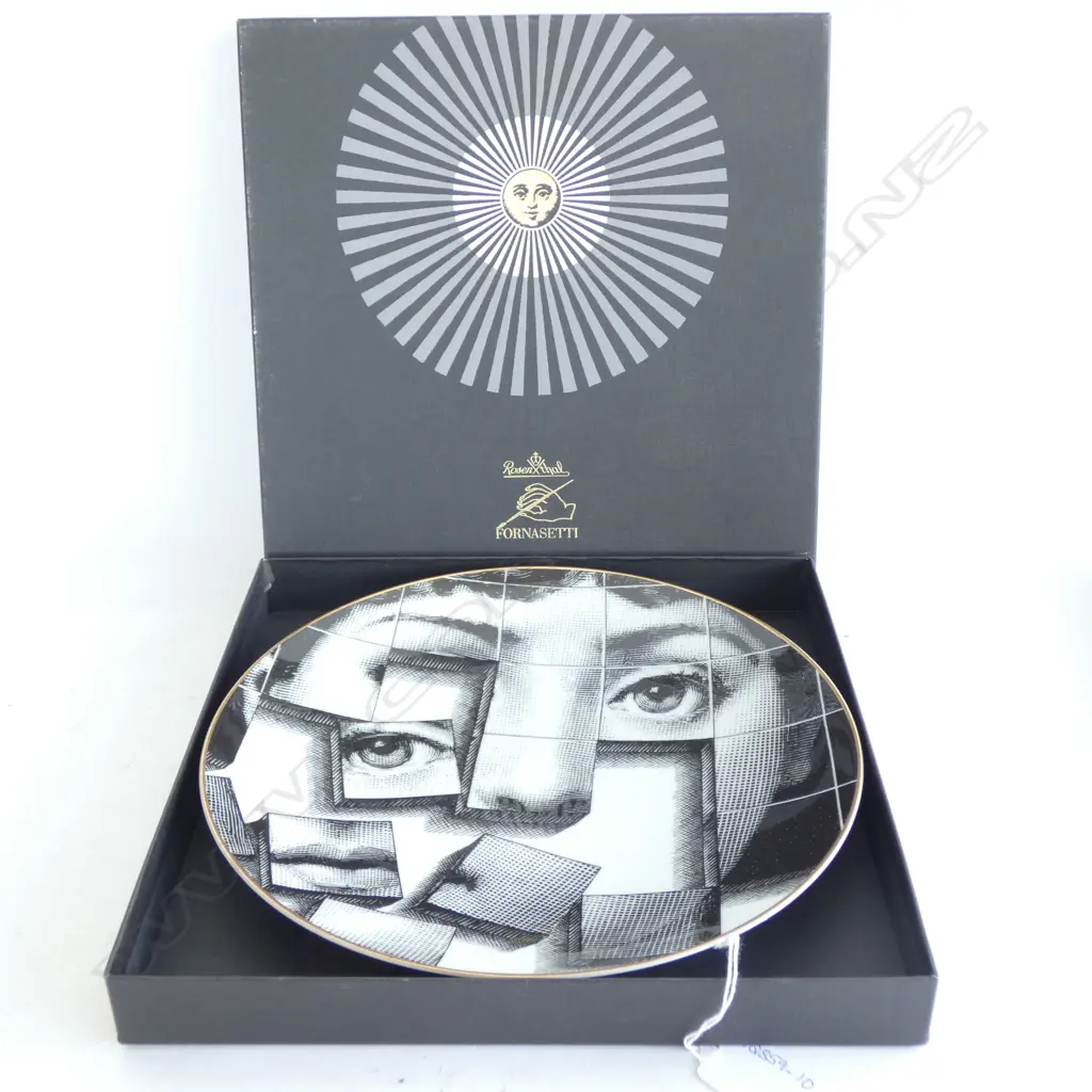 FORNASETTI PLATE IN BOX - BLOCK  FACE Image 1++
