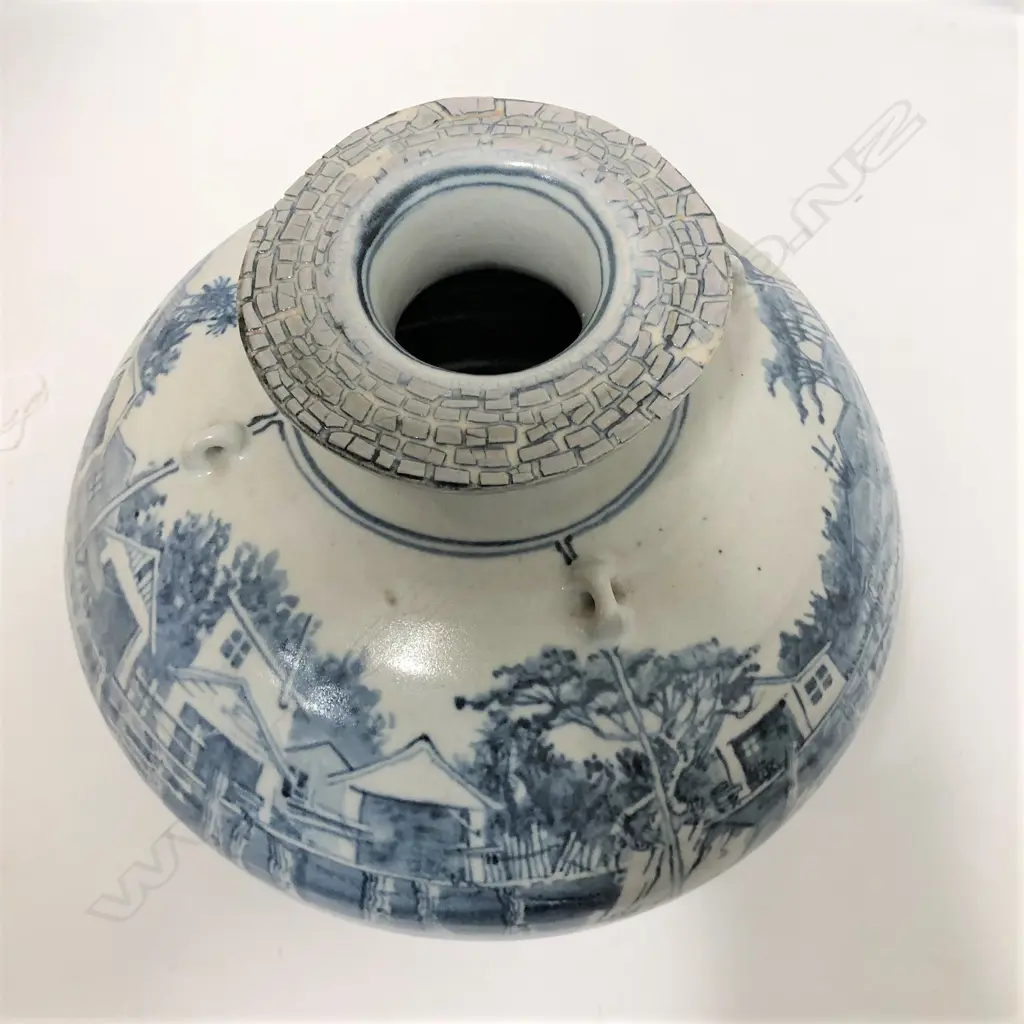 ROGER BAGSHAW NZ(Wellington) STUDIO POTTERY B&W VASE Image 1++