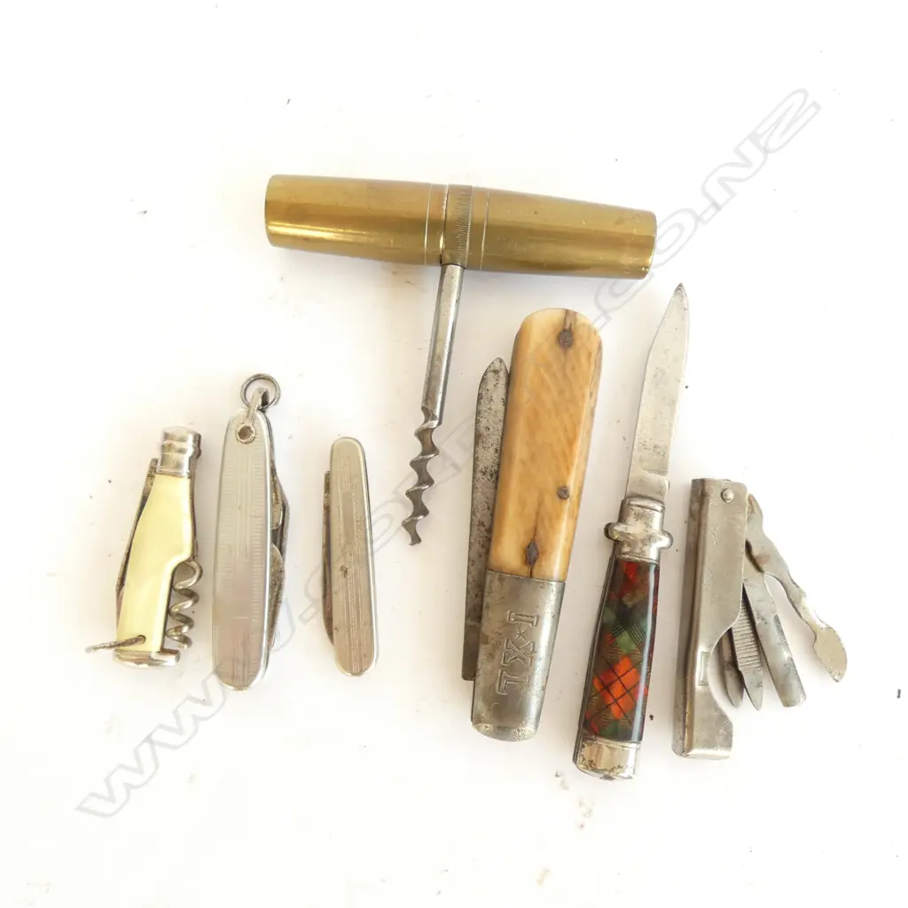 BAG ASSORTED SM PEN KNIFES INC. FOLDING MANICURE SET / TARTAN HANDLED KNIFE/ PICNIC SET W CORKSCREW ETC Image 1++