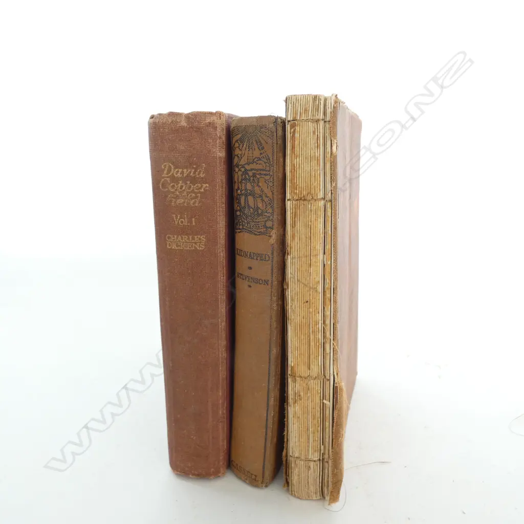 BOOKS, EARLY EDITIONS,  DAVID COPPERFIELD, SHAKESPEARE c.1886, KIDNAPPED, RL STEVENSON (3 BOOKS) Image 1++