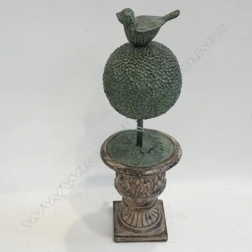 TOPIARY ORNAMENT - H 300MM Image 1++