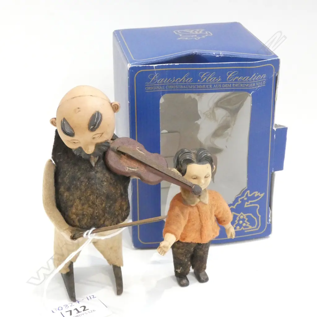 PR XELITE? VINTAGE DOLLS - ONE PLAYING VIOLIN - TALLEST 120MM Image 1++