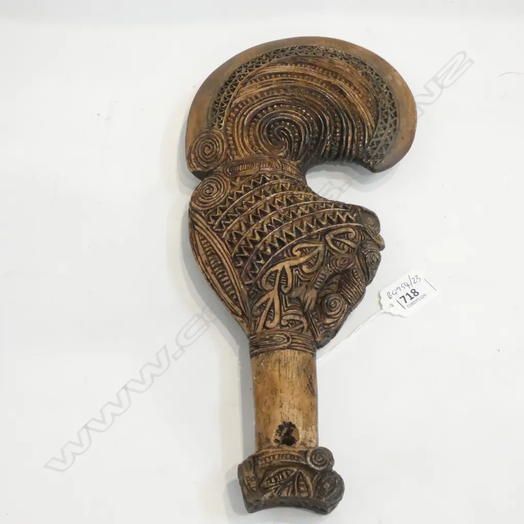 MAORI RESIN SOUVENIR HAND CLUB L 330 MM Image 1++