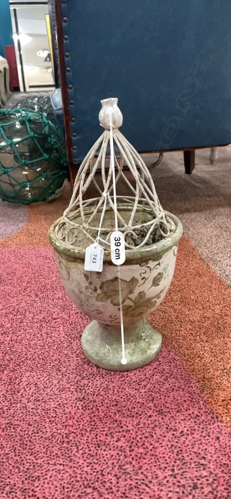 VINTAGE WHITE GLAZE TERRACOTTA PLANT POT  Image 1++